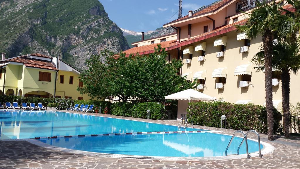 Hotel Del Camerlengo Fara San Martino Экстерьер фото