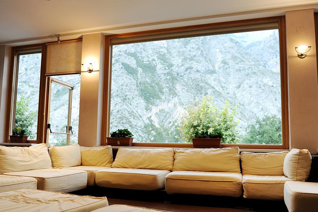 Hotel Del Camerlengo Fara San Martino Экстерьер фото
